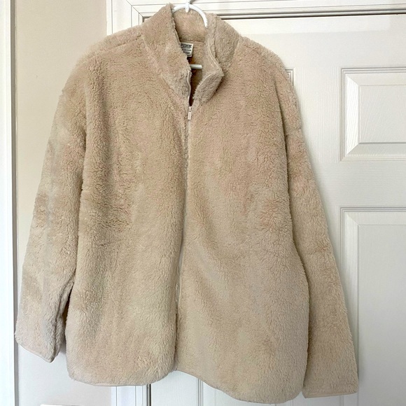 Victoria’s Secret fleece/ teddy zip jacket, size XXL - Picture 3 of 7